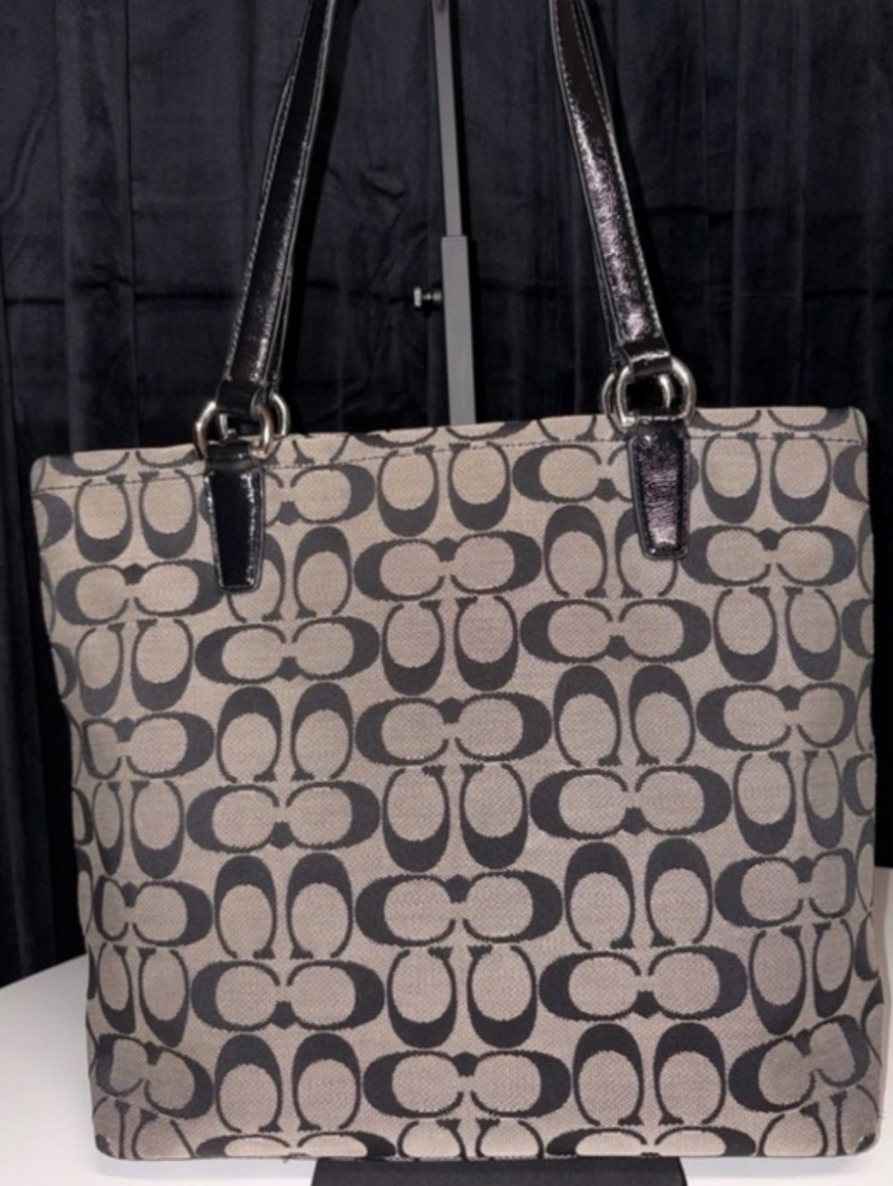 Coach Signature Canvas Tote - Black PatentLeather Trim EUC - Picture 3 of 8